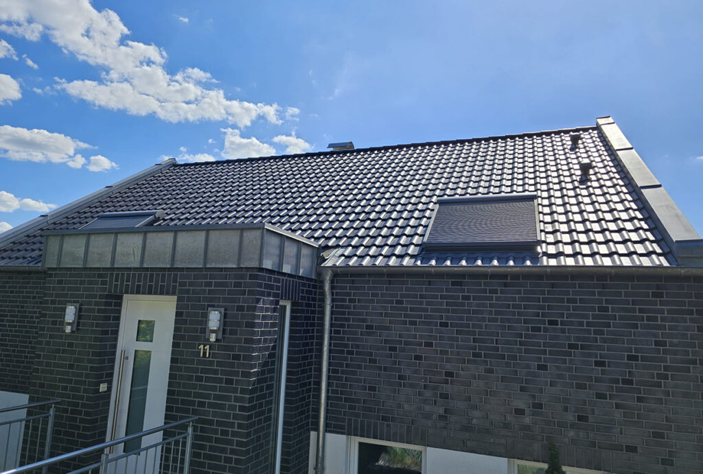 Dachziegelreinigung E&S Glasreinigung Kazemir Leonberg
